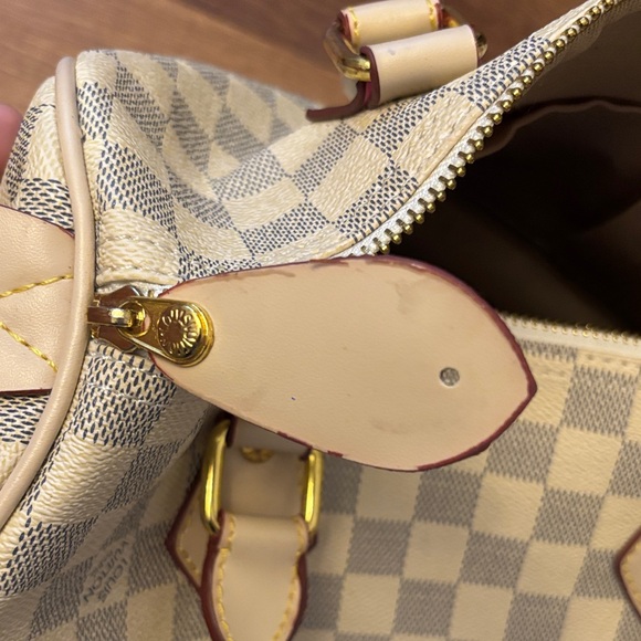 Purse bundle (non authentic) - Picture 9 of 15